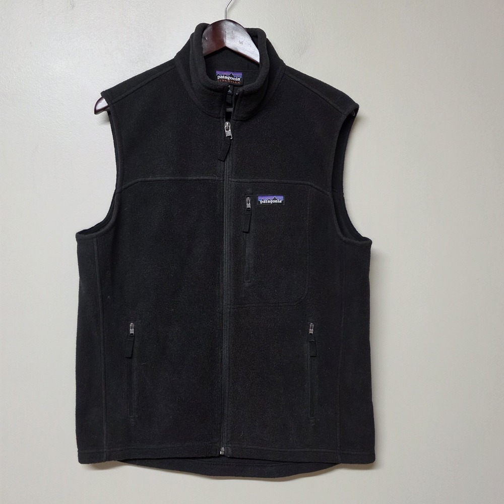 Patagonia Synchilla Fleece Vest Mens M Black Full Zip Outdoor Hiking Gorpcore